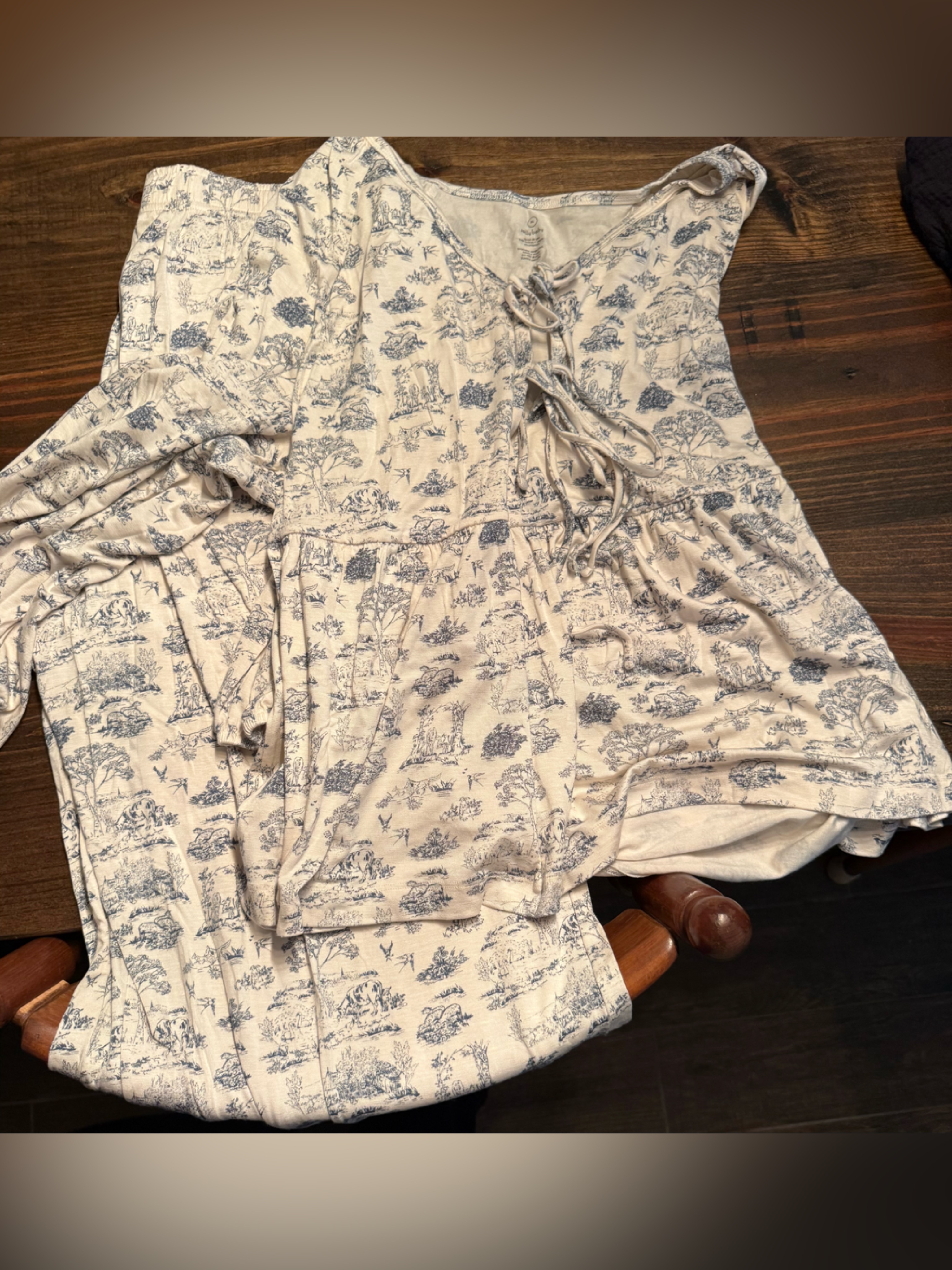 Solly Baby- Women's Cream Floral Lounge Sleep Set — image 2 of 3